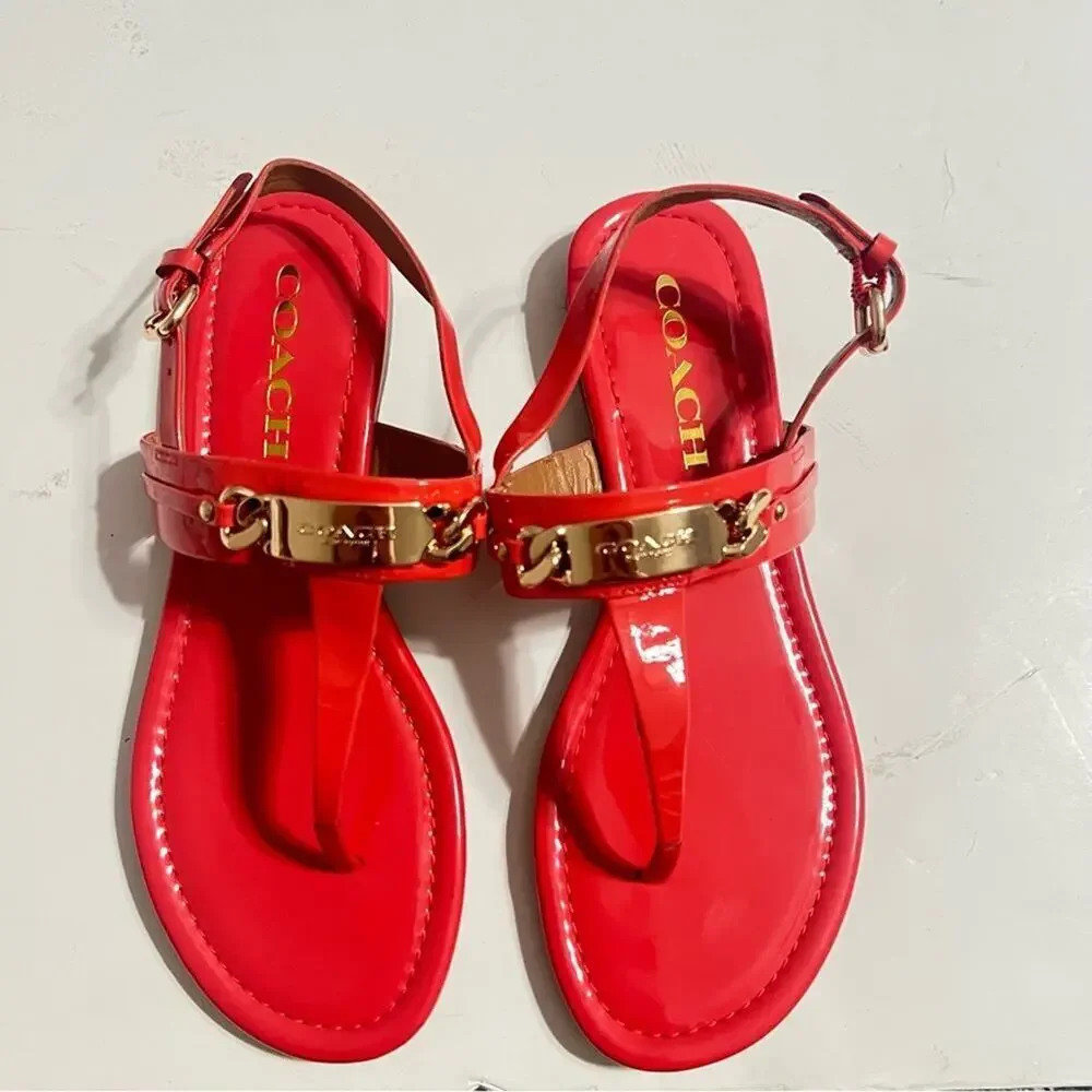 COACH CATERINE LOGO HARDWARE FLAT SANDALS